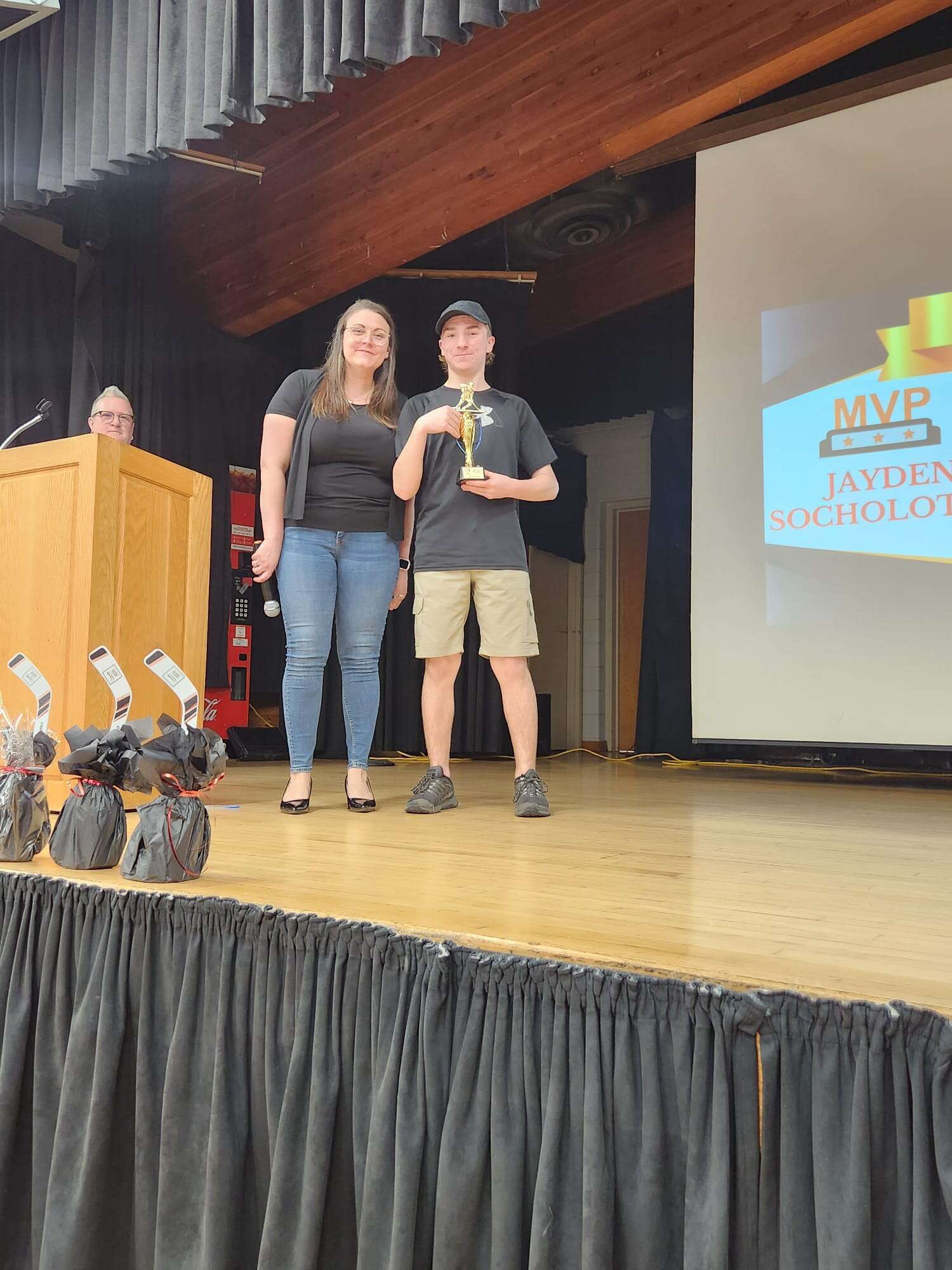 2025_U15-1_Awards.jpg